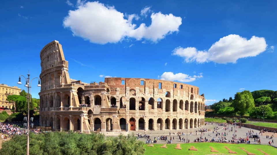 Post Which is the Best Way to Reach the Colosseum?