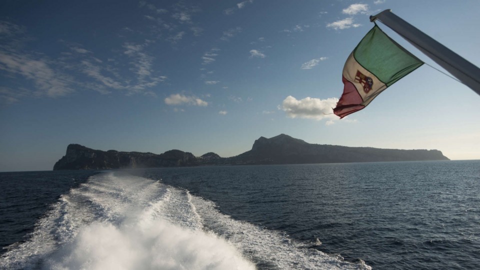 Post Naples to Capri: how to reach the Island?